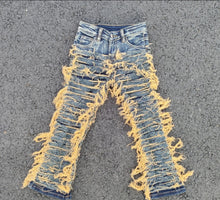 Load image into Gallery viewer, Shredded Jeans
