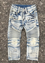 Load image into Gallery viewer, We Run This Jeans
